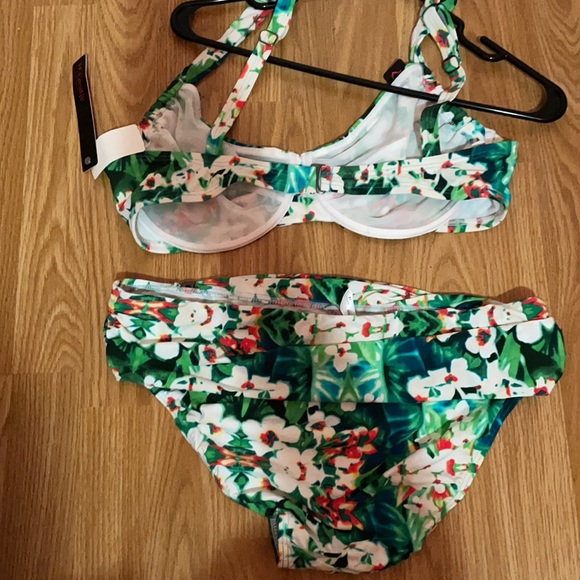 BNWT Be creative by Christina bikini - Picture 5 of 7